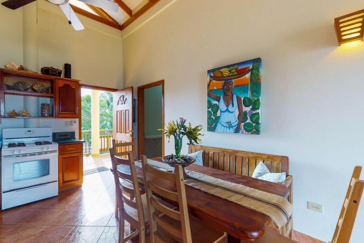 Mirasol VillaPlacencia エクステリア 写真