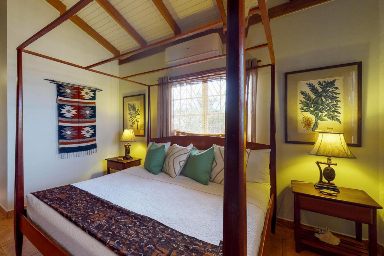 Mirasol VillaPlacencia エクステリア 写真