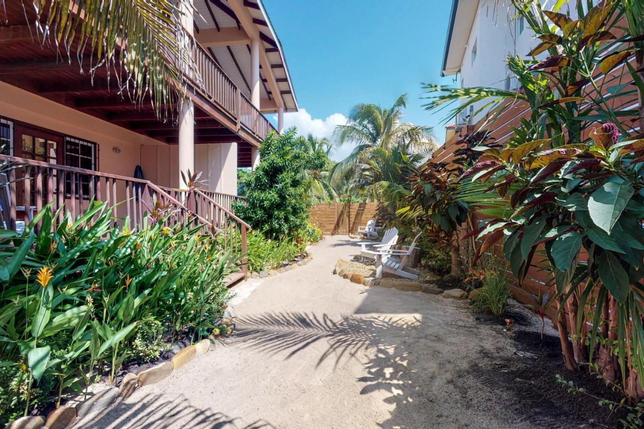 Mirasol VillaPlacencia エクステリア 写真